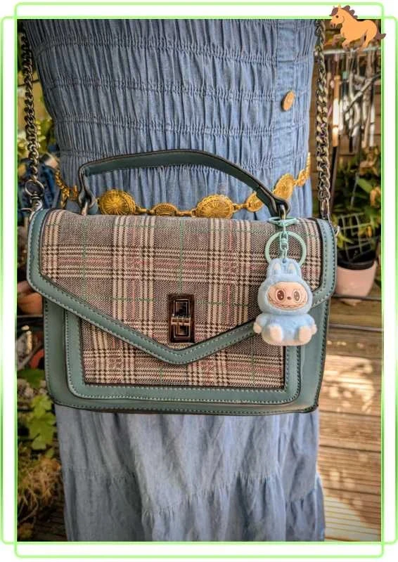 Schouder tas met tartan patroon en kunstleer in donkergroen – photo 2